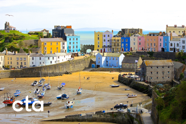 photo of Tenby coloured houses and marina 